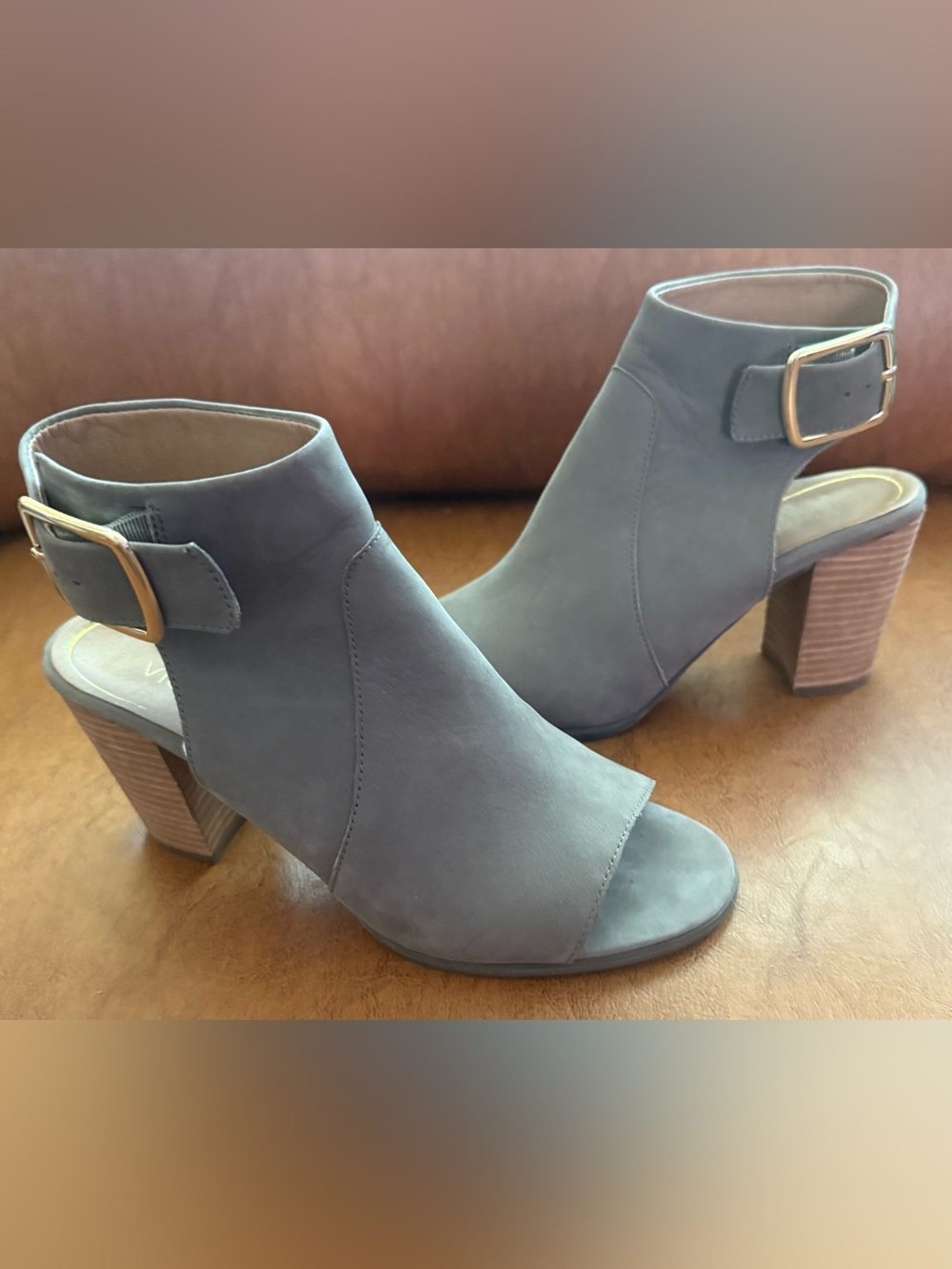 Vionic Blakely Grey Leather Open Toe Slingback Block Heel Booties Size 8.5 - Picture 9 of 11